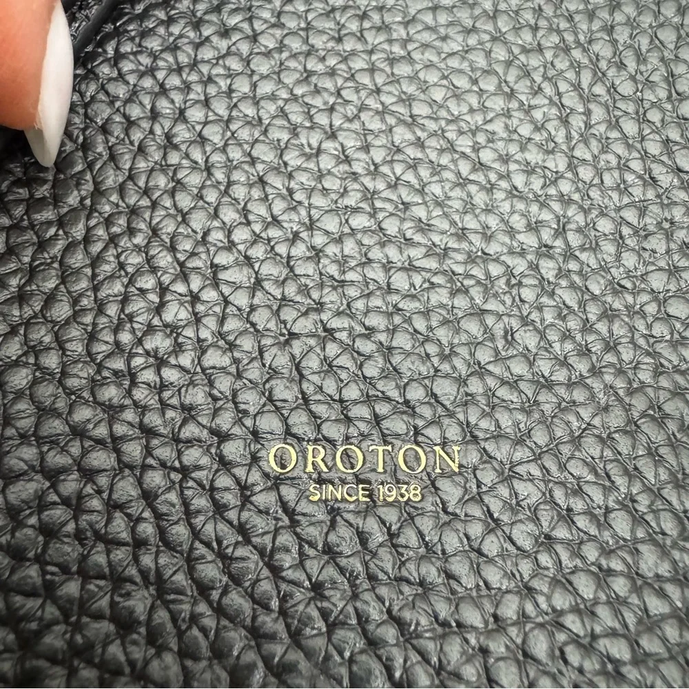 Oroton Avalon Mini Bucket Bag Black Crossbody - Picture 2 of 7